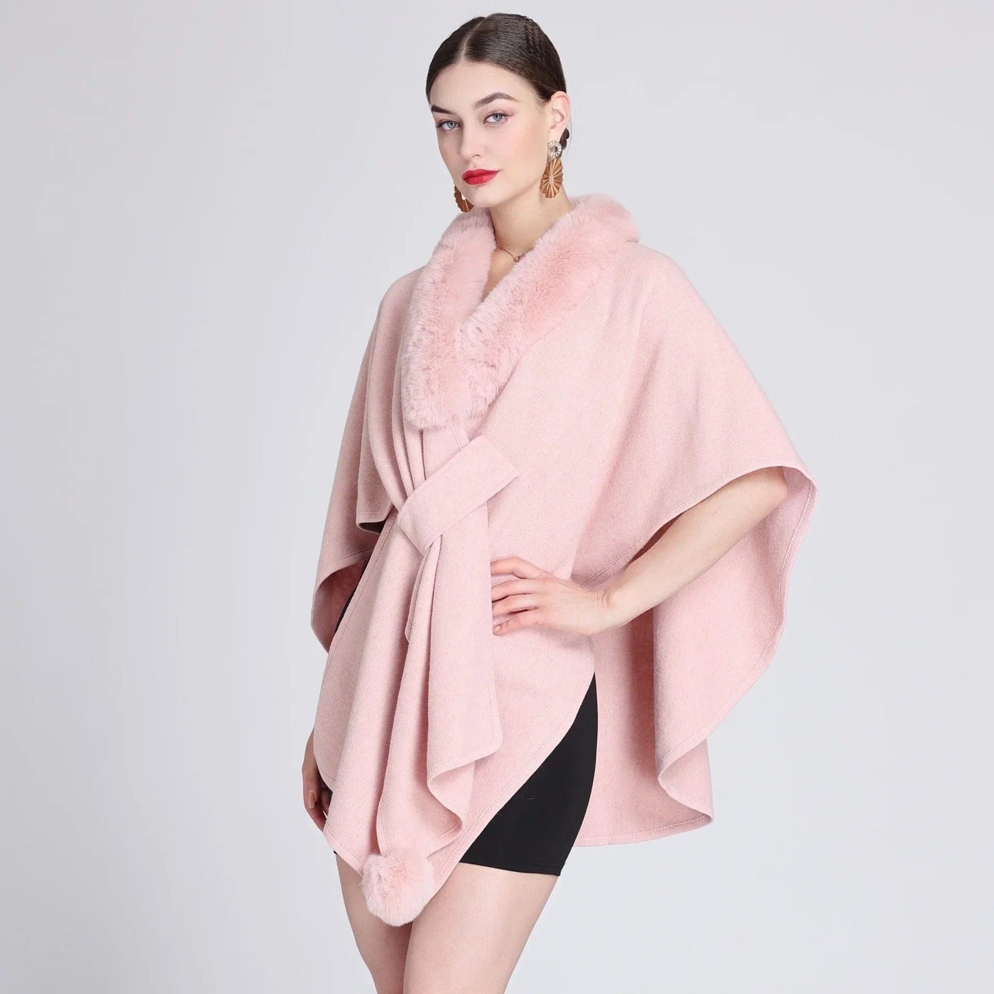 Cape Chic en Fourrure rose