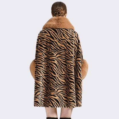 Manteau Cape en Fourrure Zébrélux