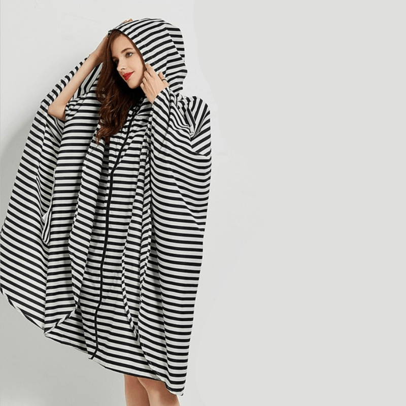 Poncho Rainstorm. Noir & Blanc