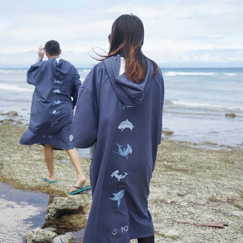 Shark Wave Poncho Bleu